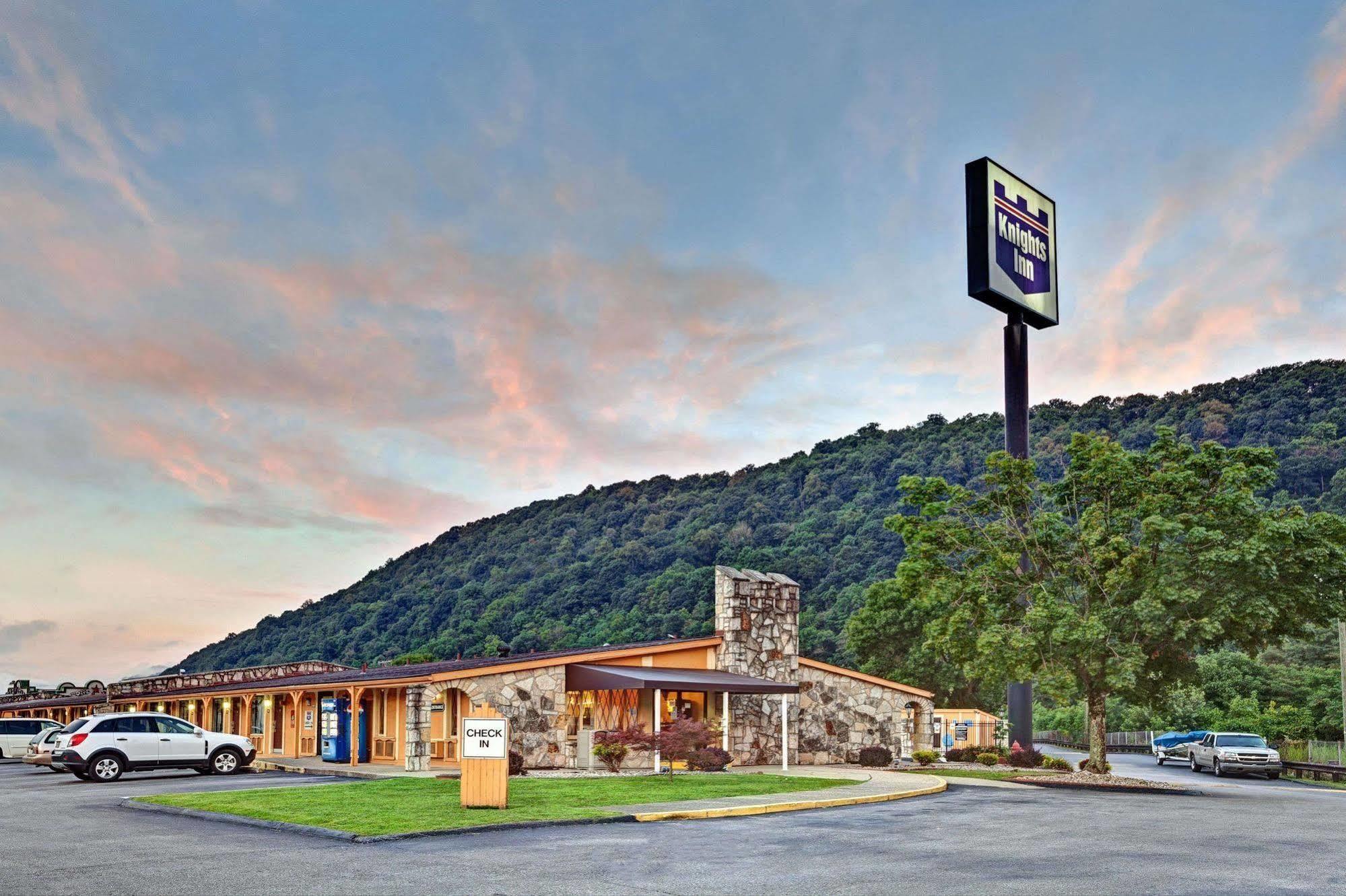 Knights Inn Charleston West Virginia Exteriér fotografie